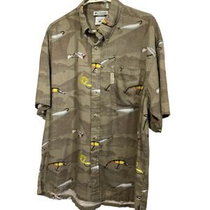 Vintage Columbia Men's Shirt Fishing Lures Bait Size M
